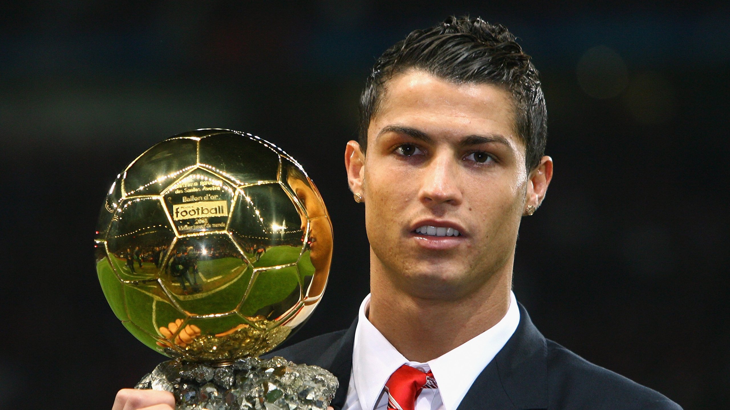 《FIFA》虚拟世界杯,全球玩家盛大集结!,fifa足球世界阵容模拟玩脱了